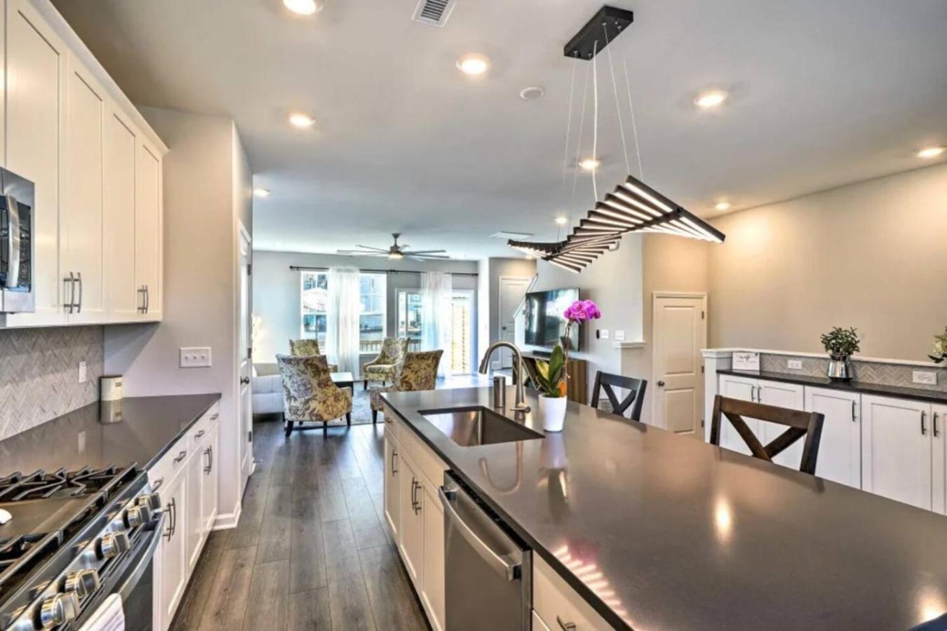 The Villas Buckingham 10 Mins To Rdu Airport Duke Downtown Durham Luaran gambar