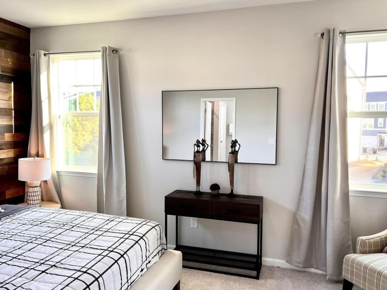 The Villas Buckingham 10 Mins To Rdu Airport Duke Downtown Durham Luaran gambar
